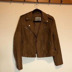 LIKE NEW!! Levi Strauss Faux Swede jacket.